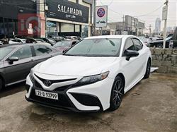 تۆیۆتا کامری